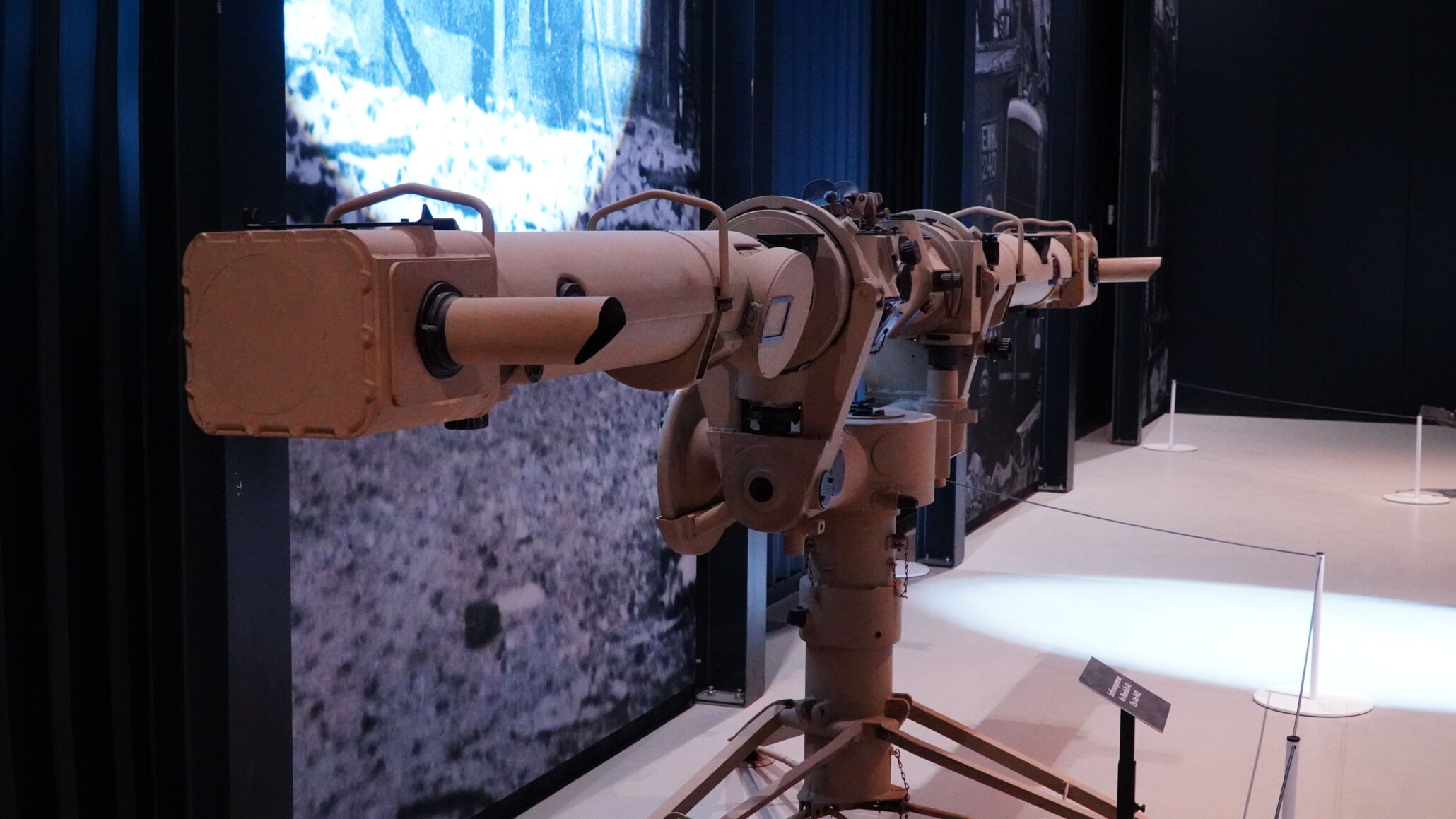 entfernungsmesser-aus-dem-weltkrieg-im-museum