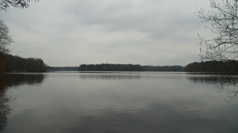 Wildförstersee und die umliegenden Seenplatten in Duisburg
